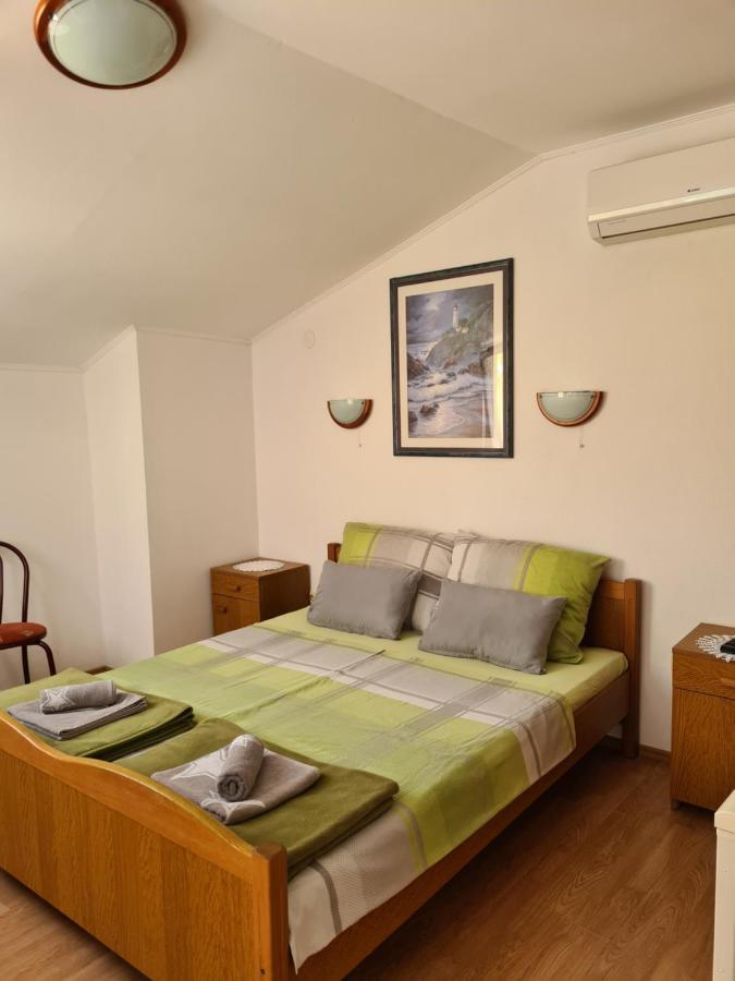 Pansion Ribica Hotel Crikvenica Eksteriør billede