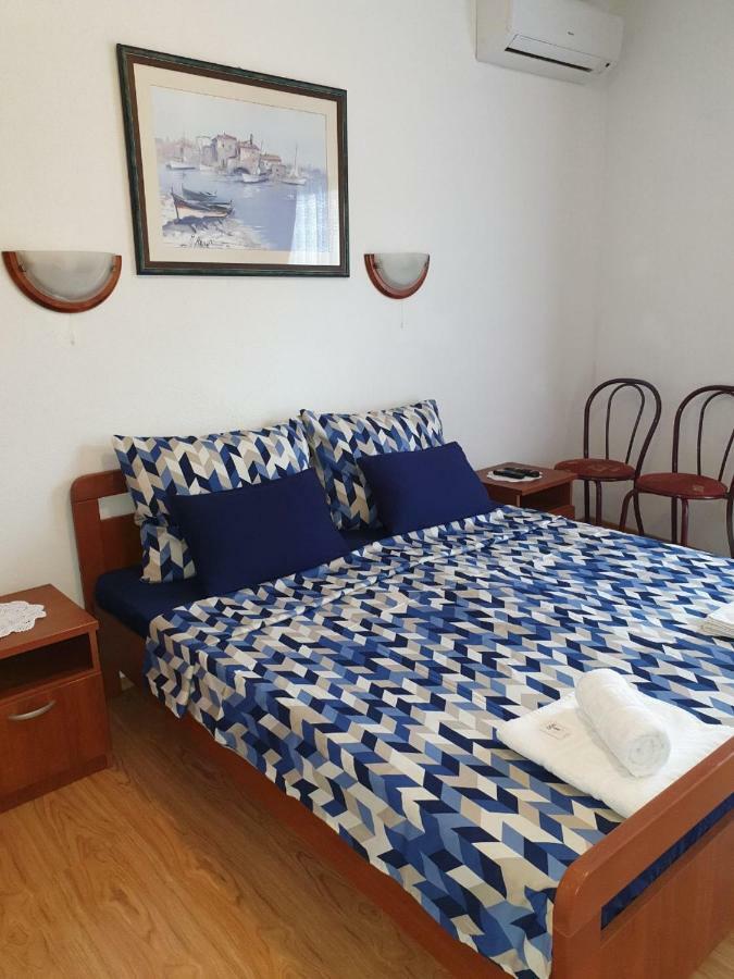 Pansion Ribica Hotel Crikvenica Eksteriør billede