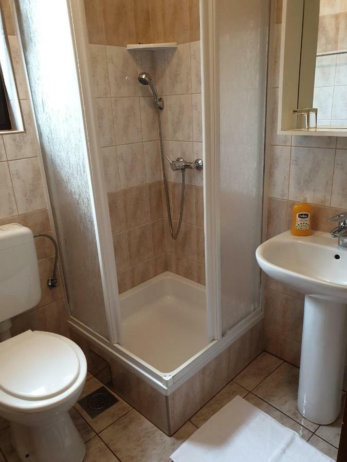 Pansion Ribica Hotel Crikvenica Eksteriør billede