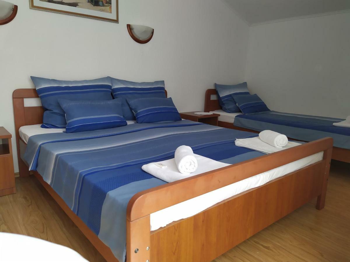 Pansion Ribica Hotel Crikvenica Eksteriør billede